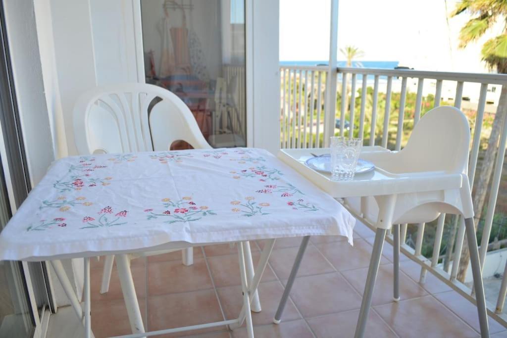 Apartamento Junto A Playa Y Cerca De Campo De Golf El Perellonet Exterior photo